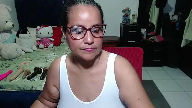 pervert mommy  online show from September 2025 11:31:02 AM