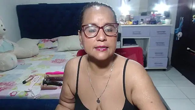 pervert mommy  online show from April 2026 10:28:01 AM