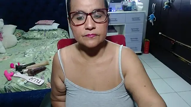 pervert mommy  online show from February 2026 11:51:01 AM