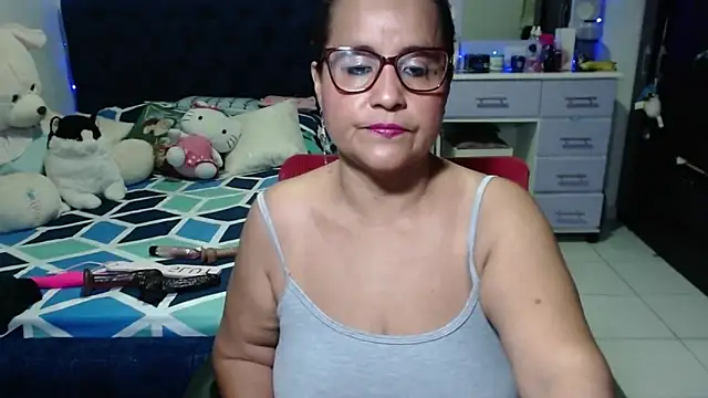 pervert mommy  online show from December 2025 10:08:02 AM