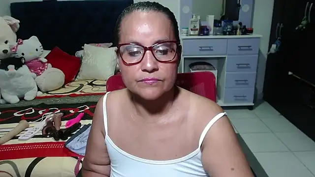 pervert mommy  online show from November 2025 10:05:01 AM