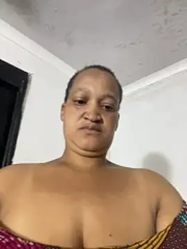 Snapshot of XHotJuicyBootyXX chatting on May 2026 09:13:01 AM XHotJuicyBootyXX online show from May 2026 09:13:01 AM