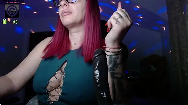 SonyaDevon online show from April 2026 03:00:02 AM