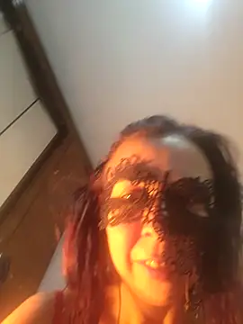 Snapshot of LAURAFOCOSA chatting on November 2025 10:57:01 PM LAURAFOCOSA online show from November 2025 10:57:01 PM