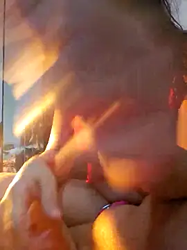 Snapshot of LAURAFOCOSA chatting on November 2025 11:05:01 PM LAURAFOCOSA online show from November 2025 11:05:01 PM