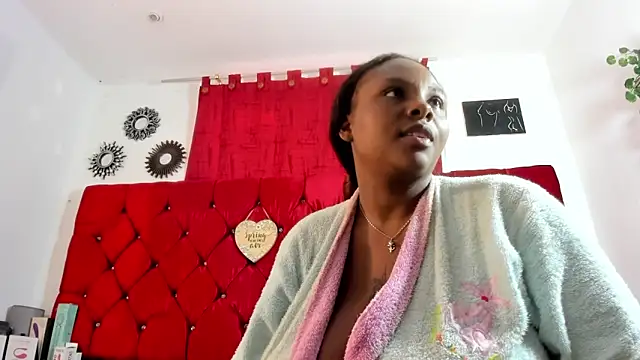 Snapshot of harleyevaans chatting on October 2025 12:30:02 PM harleyevaans online show from October 2025 12:30:02 PM