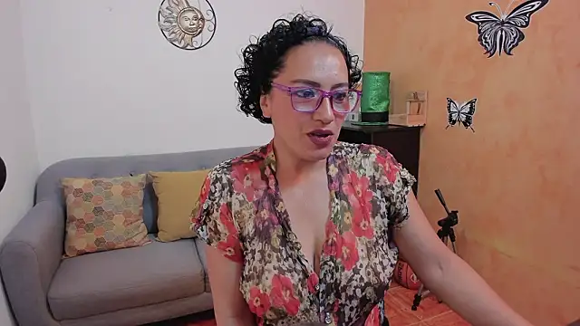 scarlet wet online show from March 2026 10:13:02 PM