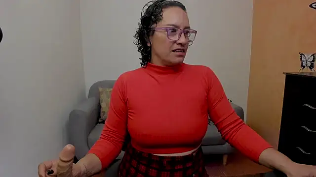 Snapshot of scarlet_wet chatting on June 2026 11:14:02 PM scarlet wet online show from June 2026 11:14:02 PM
