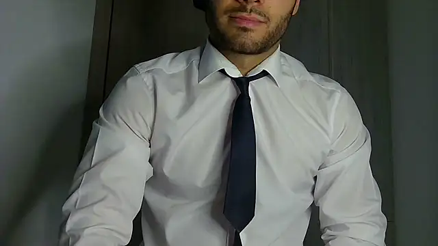 Snapshot of Justynn1 chatting on April 2026 10:27:02 PM Justynn1 online show from April 2026 10:27:02 PM