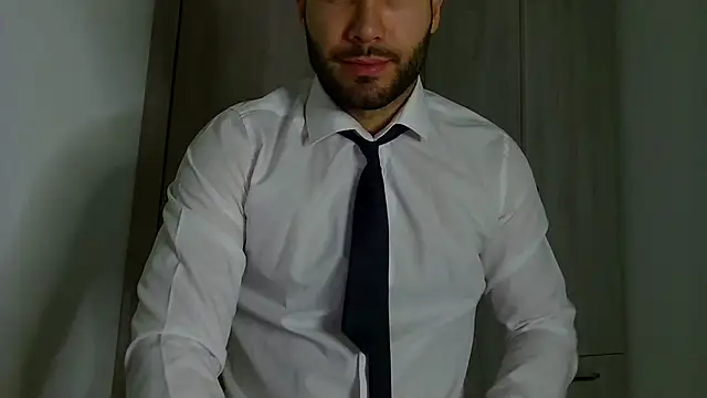 Justynn1 online show from October 2025 09:01:02 PM