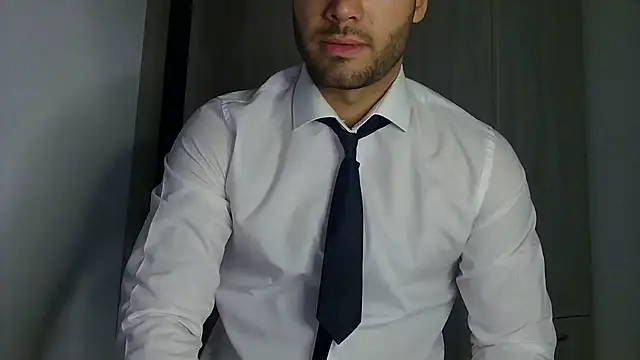 Snapshot of Justynn1 chatting on May 2026 09:45:01 PM Justynn1 online show from May 2026 09:45:01 PM