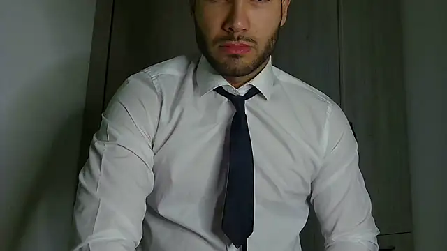 Justynn1 online show from April 2026 10:22:01 PM