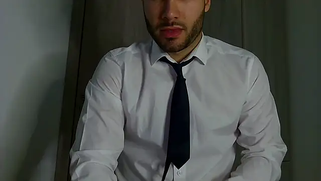 Justynn1 online show from October 2025 10:17:02 PM