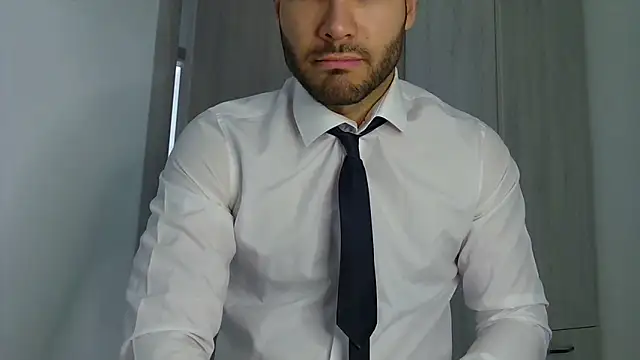 Snapshot of Justynn1 chatting on May 2026 05:05:01 AM Justynn1 online show from May 2026 05:05:01 AM