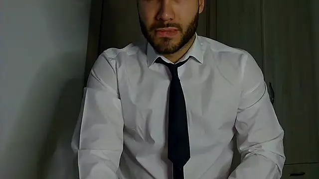 Justynn1 online show from October 2025 09:47:01 PM