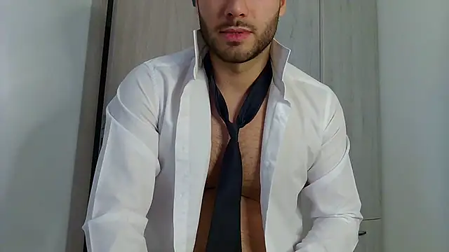 Justynn1 online show from February 2025 06:27:02 AM