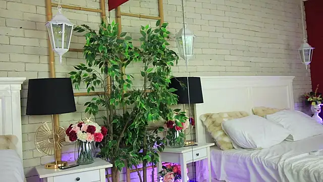 EmillyBronte online show from March 2026 07:37:02 PM