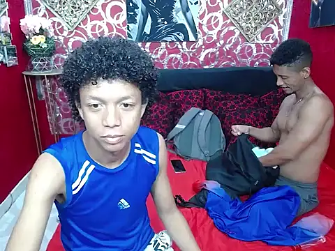 Snapshot of PEINBOYS chatting on May 2026 11:14:01 PM PEINBOYS online show from May 2026 11:14:01 PM