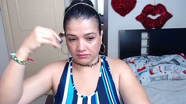 GlendaStarx online show from February 2026 10:09:02 PM