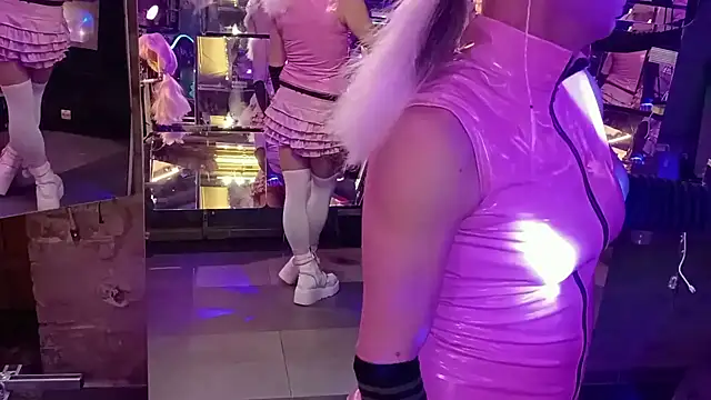 Snapshot of fetishboyzz chatting on March 2026 02:21:01 PM fetishboyzz online show from March 2026 02:21:01 PM