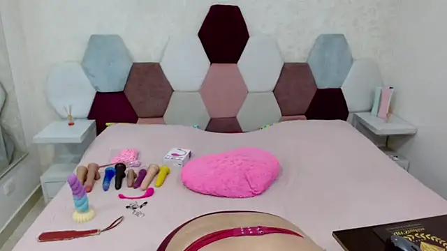 angel blue online show from April 2026 04:41:01 PM