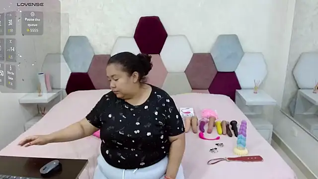 angel blue online show from February 2026 02:47:02 PM