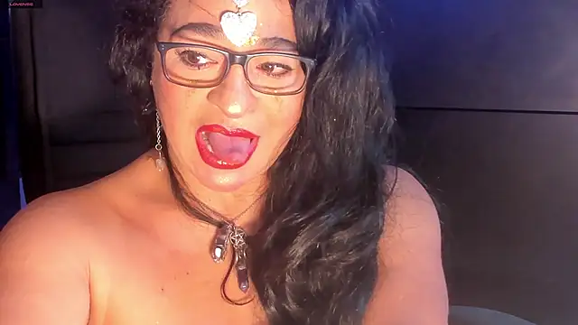 Snapshot of TamaraAniston chatting on March 2025 04:13:02 PM TamaraAniston online show from March 2025 04:13:02 PM