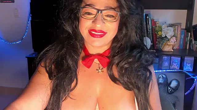 Snapshot of TamaraAniston chatting on March 2025 04:41:01 PM TamaraAniston online show from March 2025 04:41:01 PM