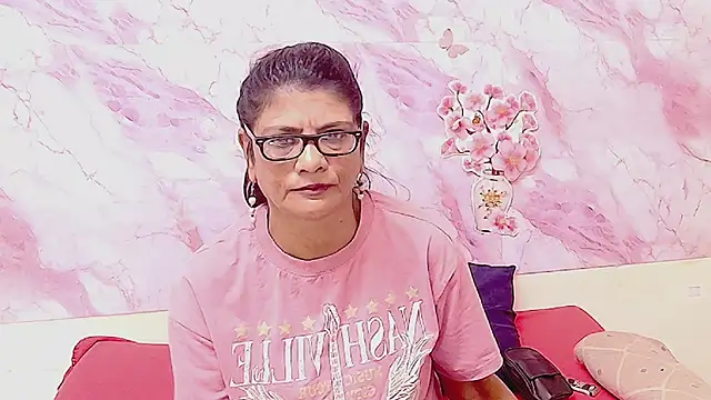 IndianAllure online show from February 2026 05:38:02 AM