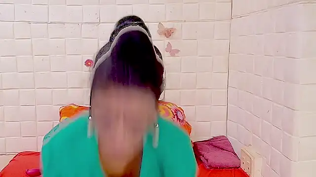 IndianAllure online show from February 2026 05:29:01 AM