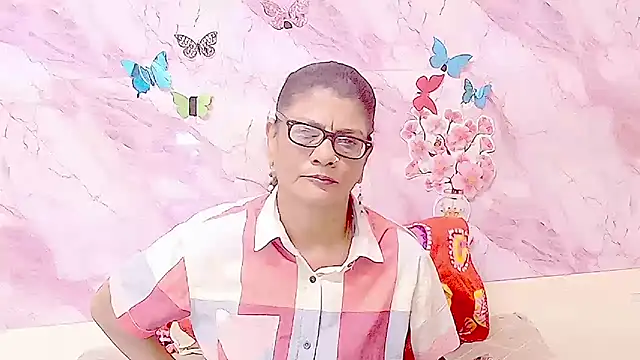 Snapshot of IndianAllure chatting on November 2025 05:41:01 AM IndianAllure online show from November 2025 05:41:01 AM