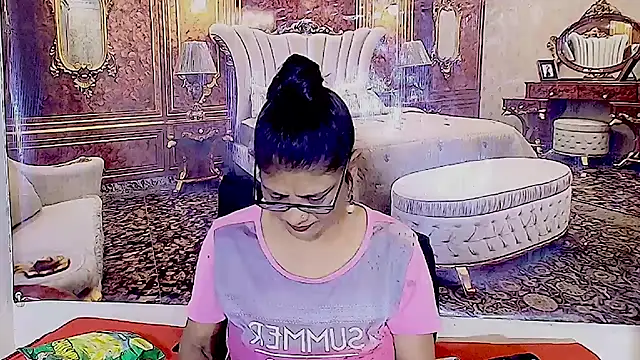 IndianAllure online show from February 2026 05:40:02 AM