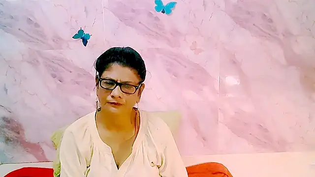 IndianAllure online show from March 2026 05:40:01 AM
