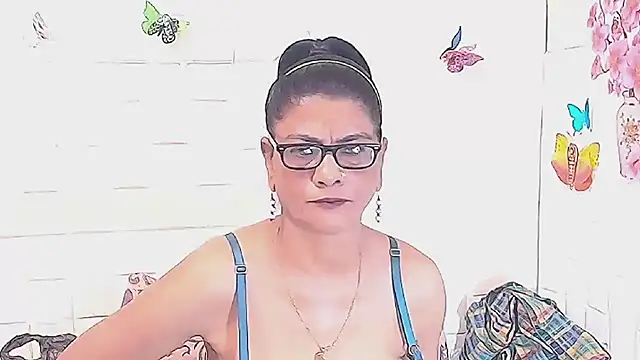 Snapshot of IndianAllure chatting on November 2025 05:33:02 AM IndianAllure online show from November 2025 05:33:02 AM