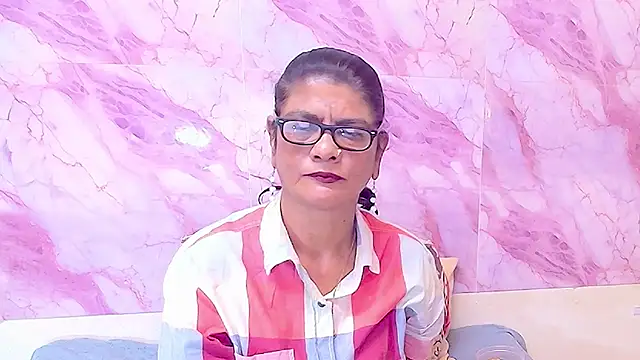 Snapshot of IndianAllure chatting on November 2025 05:22:01 AM IndianAllure online show from November 2025 05:22:01 AM