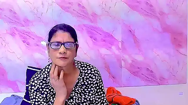 Snapshot of IndianAllure chatting on October 2025 05:20:01 AM IndianAllure online show from October 2025 05:20:01 AM