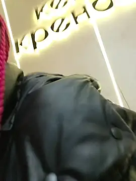 Frost foxy online show from December 2025 03:08:01 AM