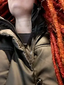 Frost foxy online show from October 2025 02:13:01 AM
