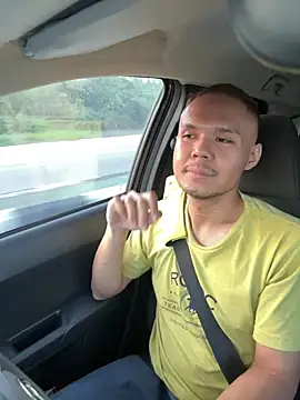 EllisZlatan online show from March 2026 11:49:02 PM