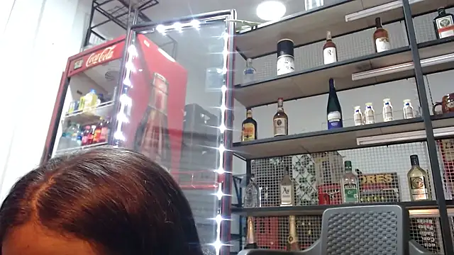 Snapshot of DAELAA chatting on November 2025 10:10:02 PM DAELAA online show from November 2025 10:10:02 PM