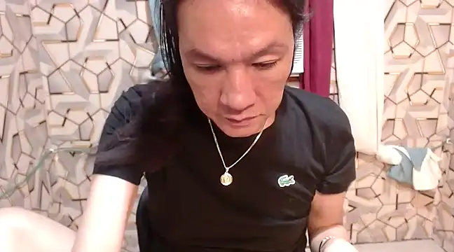 Snapshot of tshugecumxxx chatting on March 2025 01:14:02 PM tshugecumxxx online show from March 2025 01:14:02 PM
