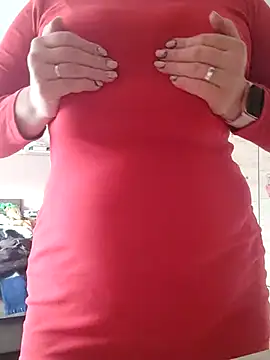 Snapshot of Elza01 chatting on November 2025 07:35:02 AM Elza01 online show from November 2025 07:35:02 AM