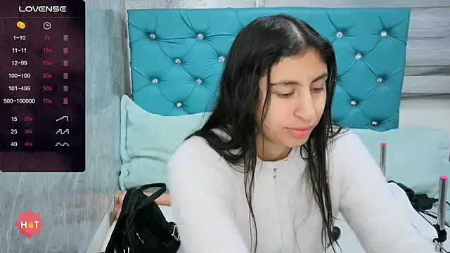 MAARYMOON online show from December 2025 11:09:01 AM