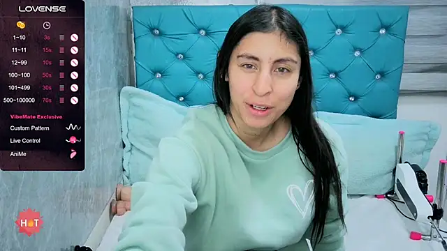 MAARYMOON online show from November 2025 10:51:02 AM