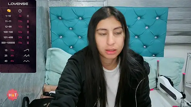 MAARYMOON online show from December 2025 10:58:02 AM