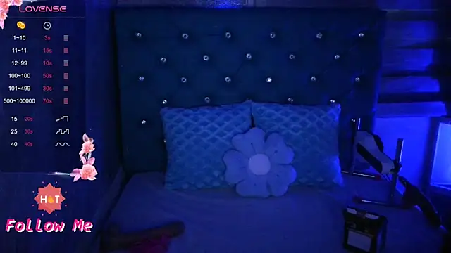 MAARYMOON online show from April 2026 10:42:02 AM