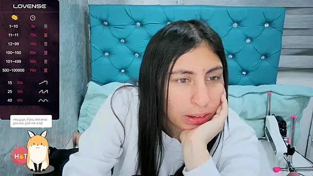 MAARYMOON online show from November 2025 10:29:01 AM