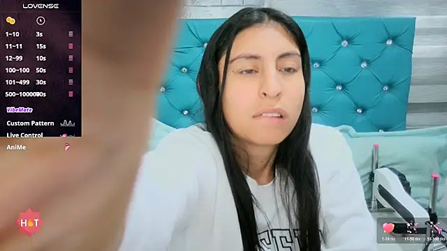 MAARYMOON online show from January 2026 06:01:01 PM