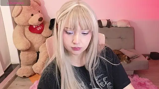 KuroChan420 online show from April 2026 03:57:02 AM