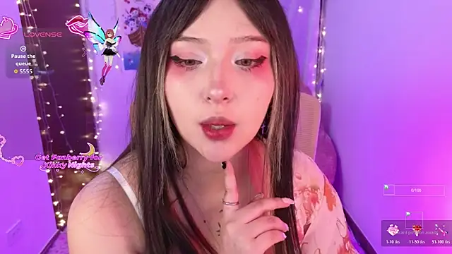 Snapshot of KuroChan420 chatting on November 2025 12:37:01 AM KuroChan420 online show from November 2025 12:37:01 AM